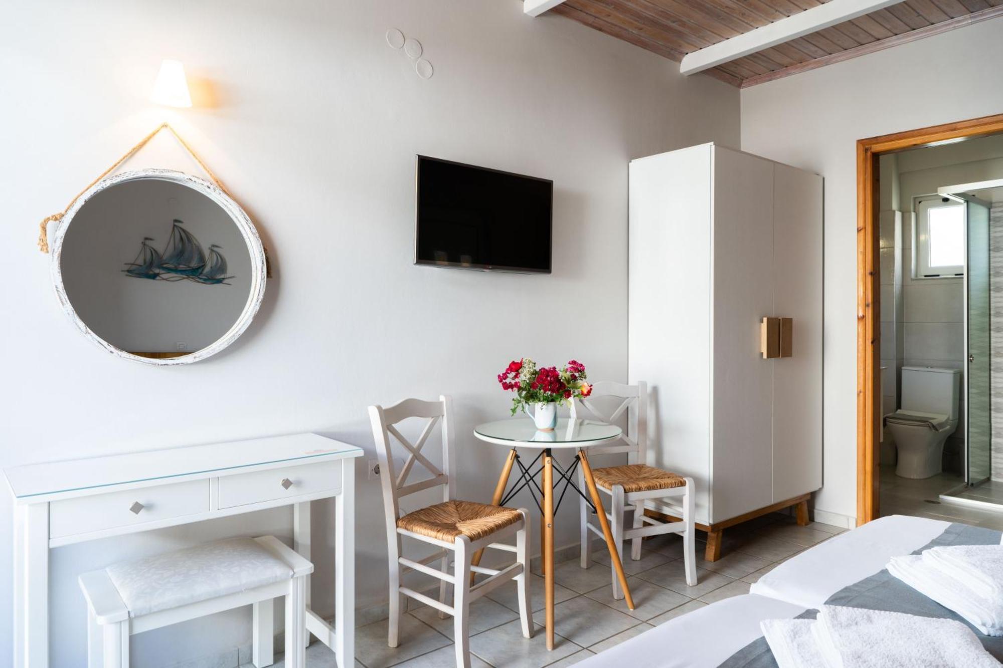 Medousa Studio & Apartments 플라키아스 외부 사진
