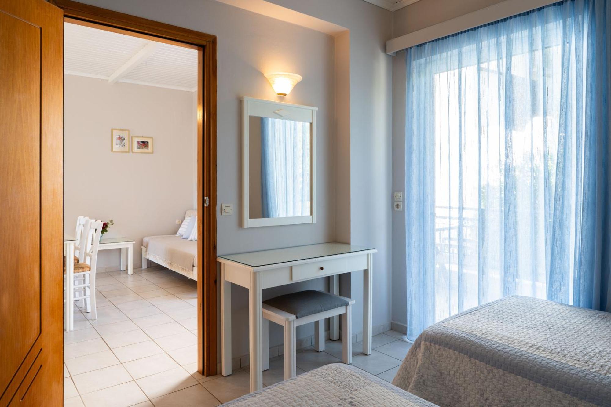 Medousa Studio & Apartments 플라키아스 외부 사진